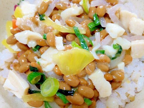 納豆の食べ方-サラダチキン＆たくあん♪